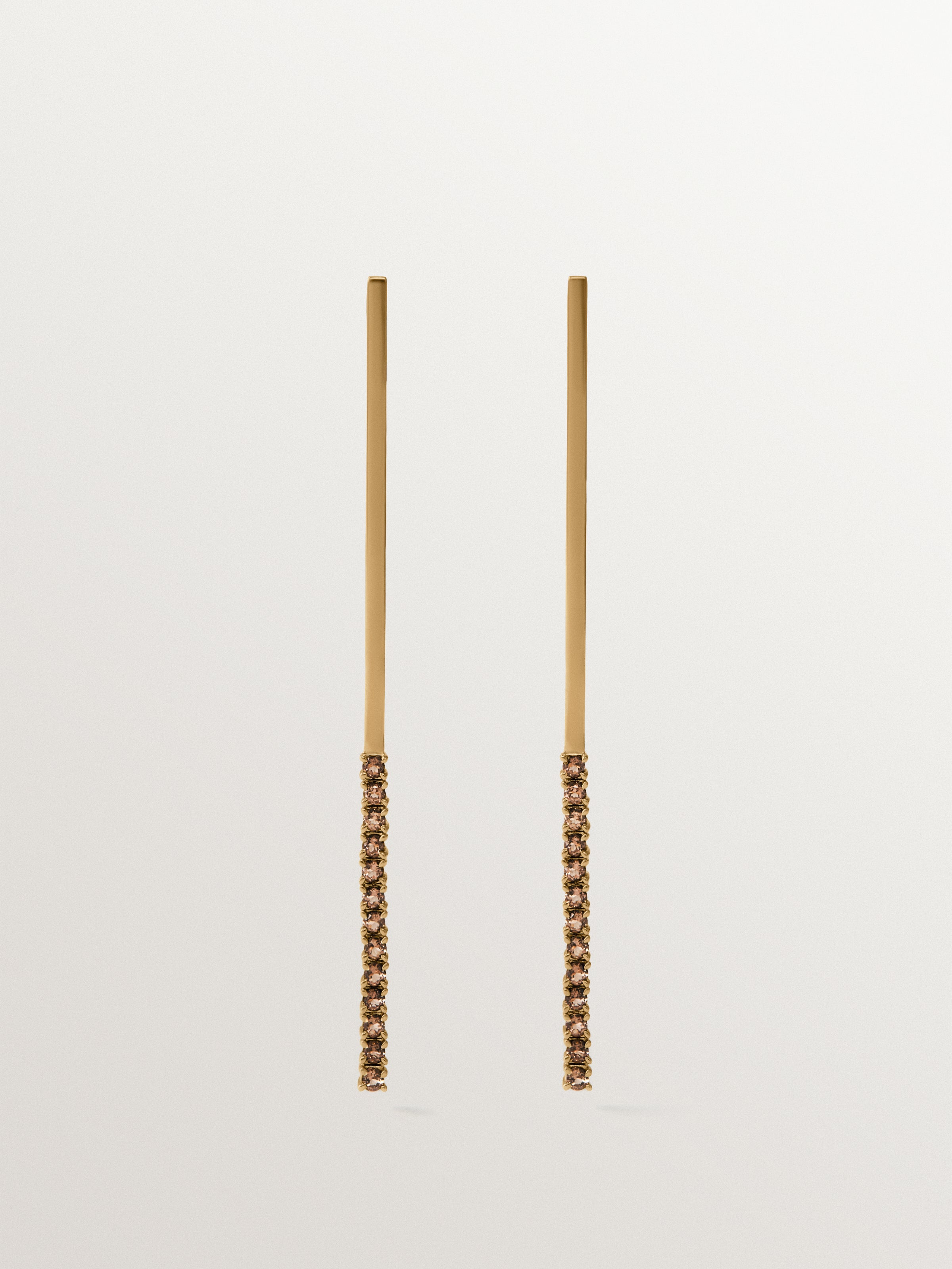 Pendientes largos de plata 925 bañada en oro de 18K con topacios marrones