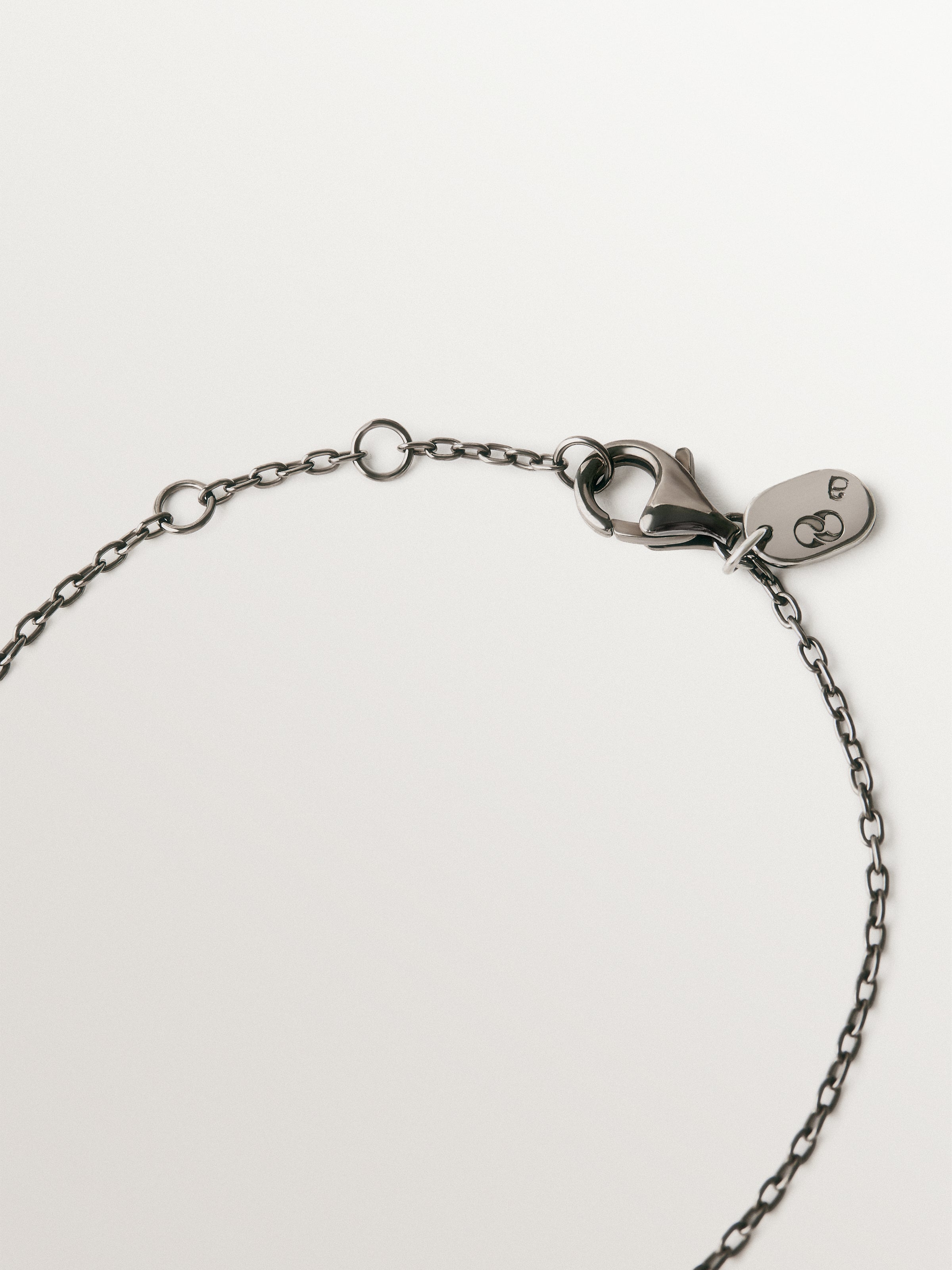 Pulsera de plata 925 con acabado gunmetal y topacios blancos