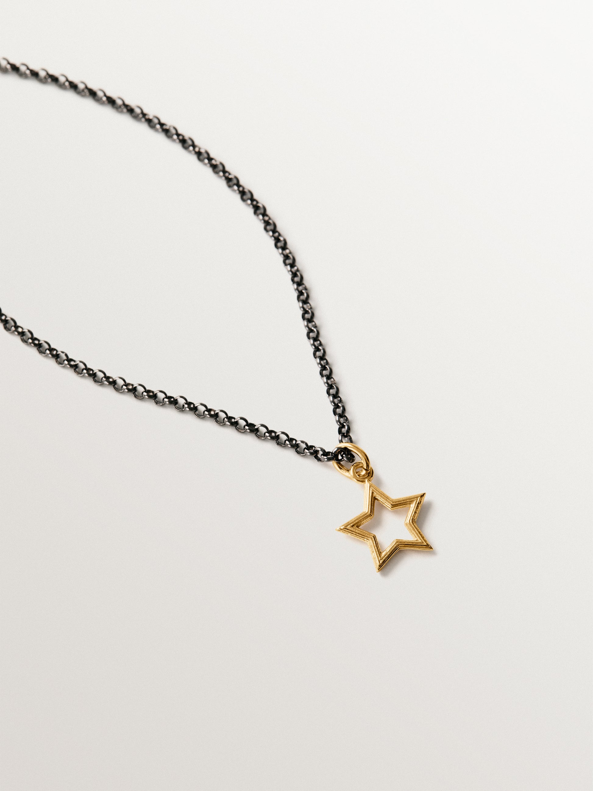 Collar bicolor de plata 925 bañada en oro amarillo de 18K con forma de estrella