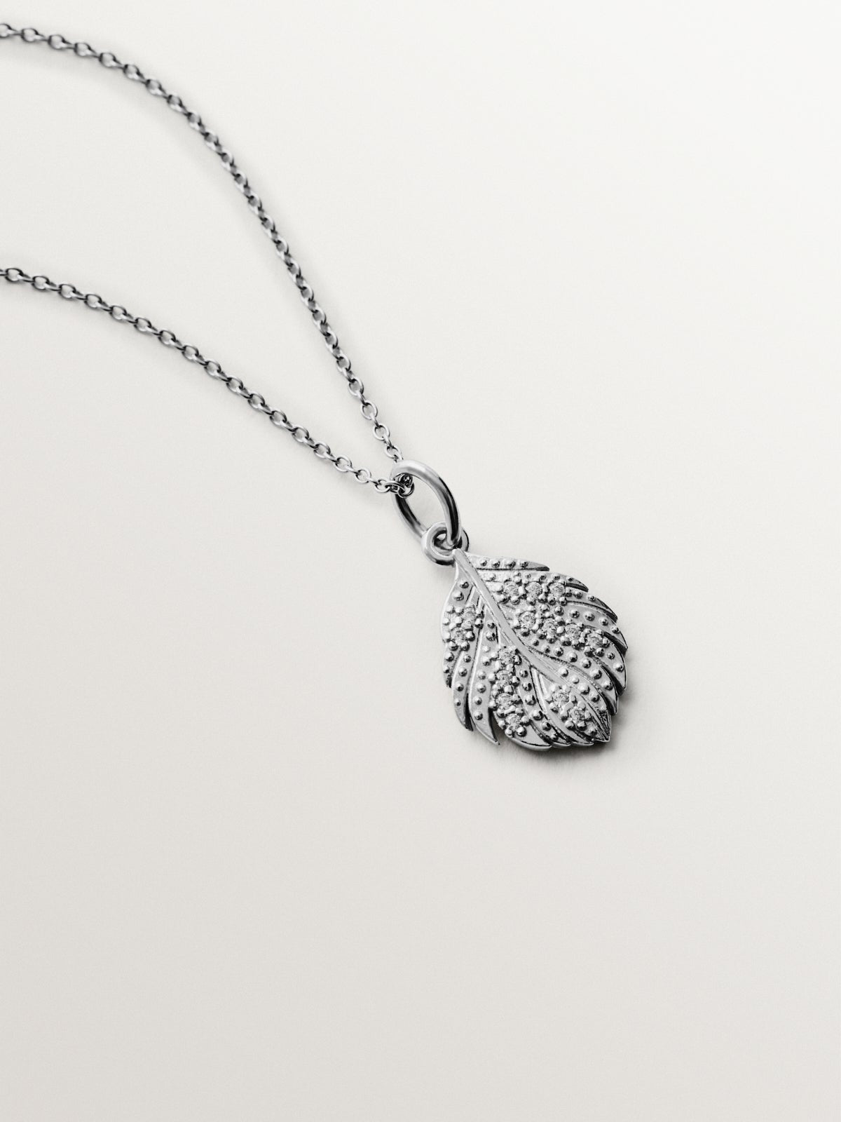 Charm de plata 925 con circonita y forma hoja