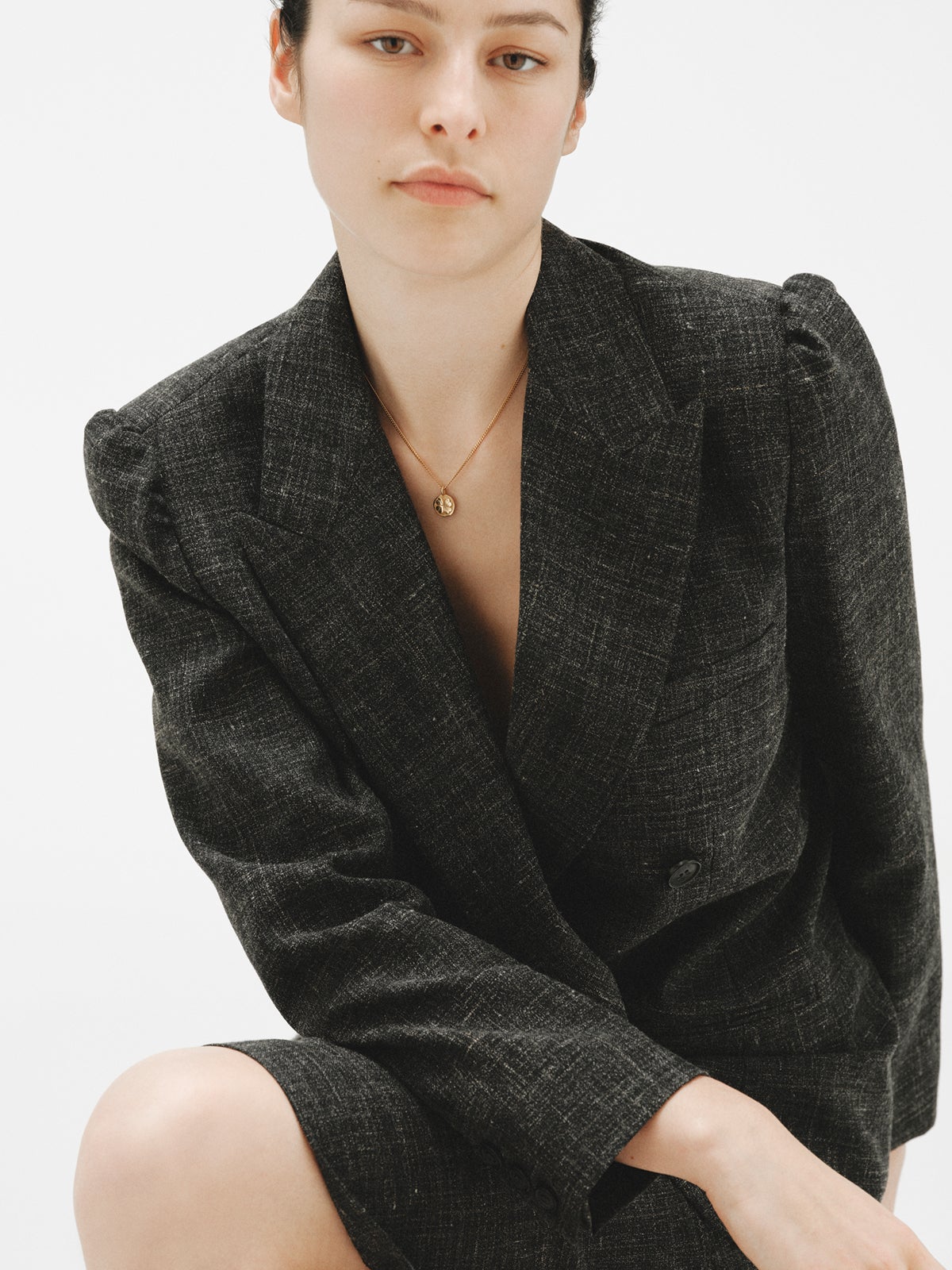 Charm tipo medalla de plata 925 bañada en oro amarillo de 18K y forma de trébol