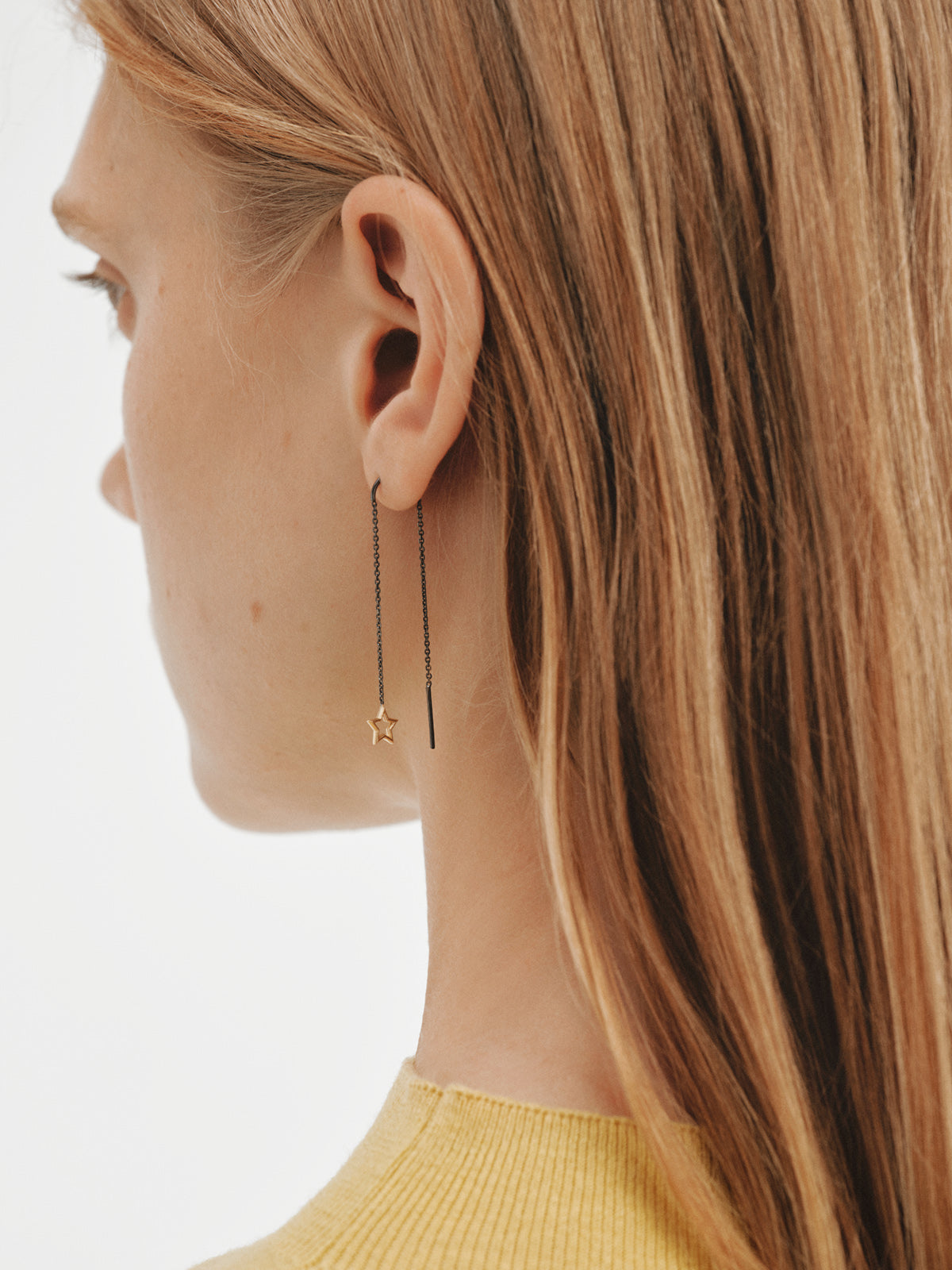 Pendientes largos bicolor de plata 925 bañados en oro amarillo de 18K con forma de estrella