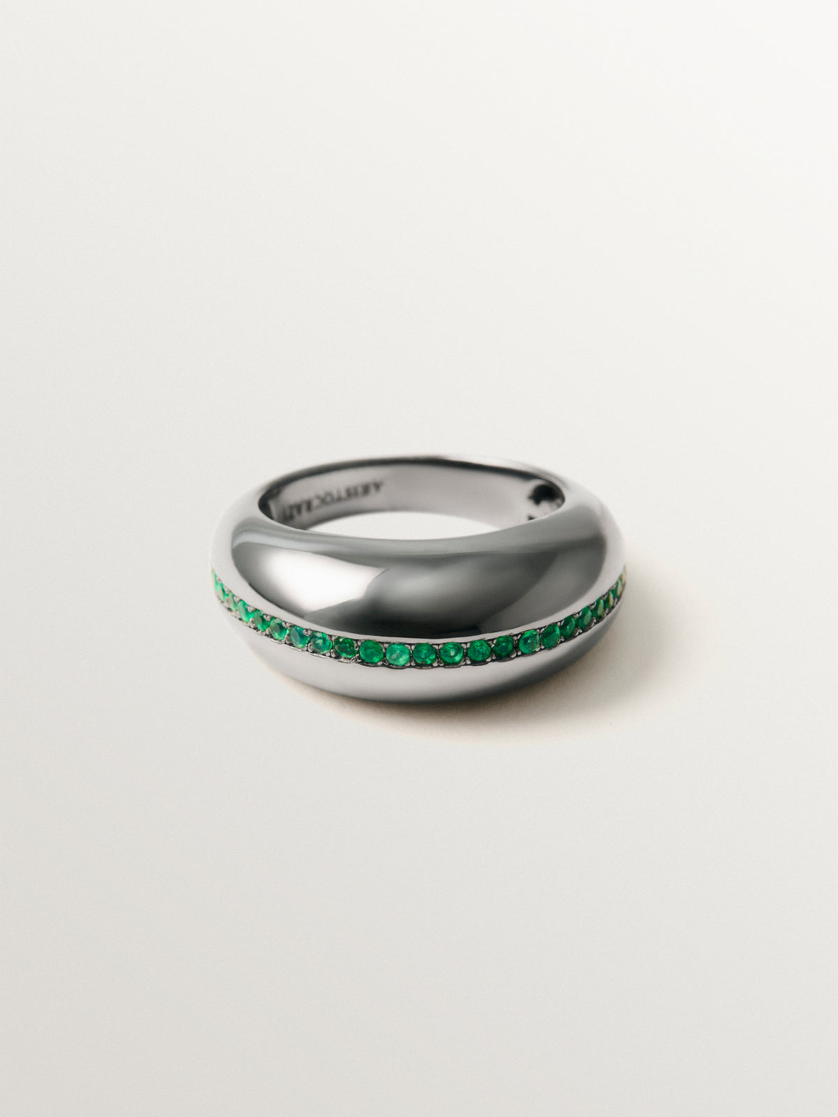 Anillo abomado de plata 925 con onix verde