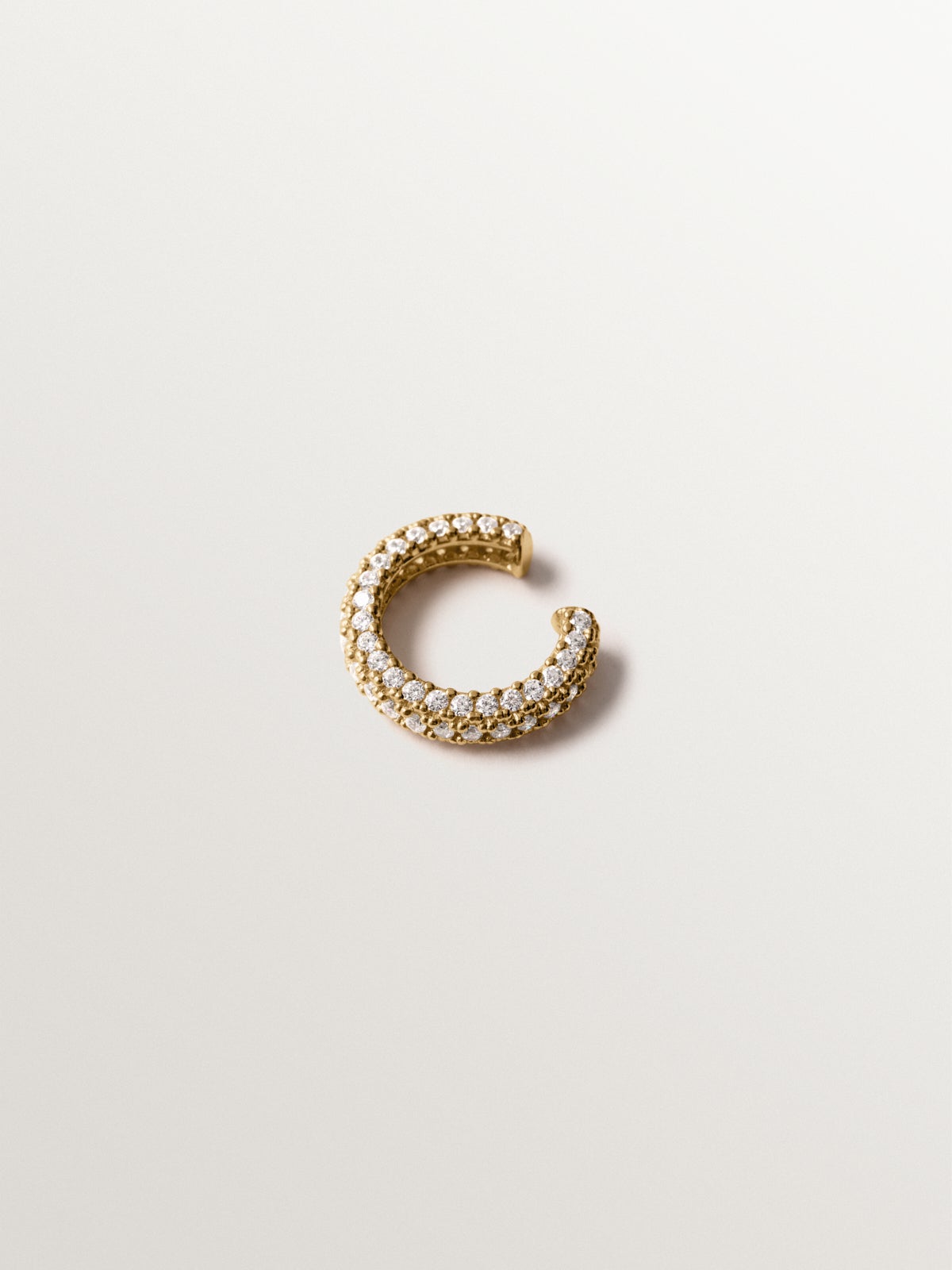 Earcuff de plata 925 bañada en oro amarillo de 18K con cristales