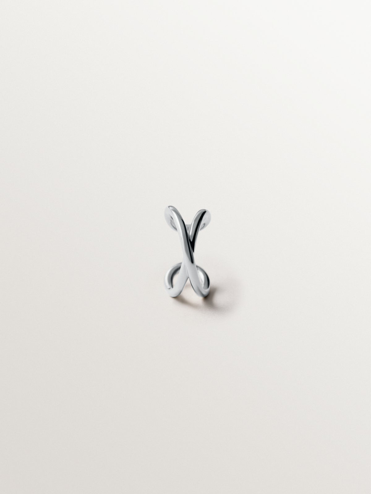 Earcuff cruzado de plata 925