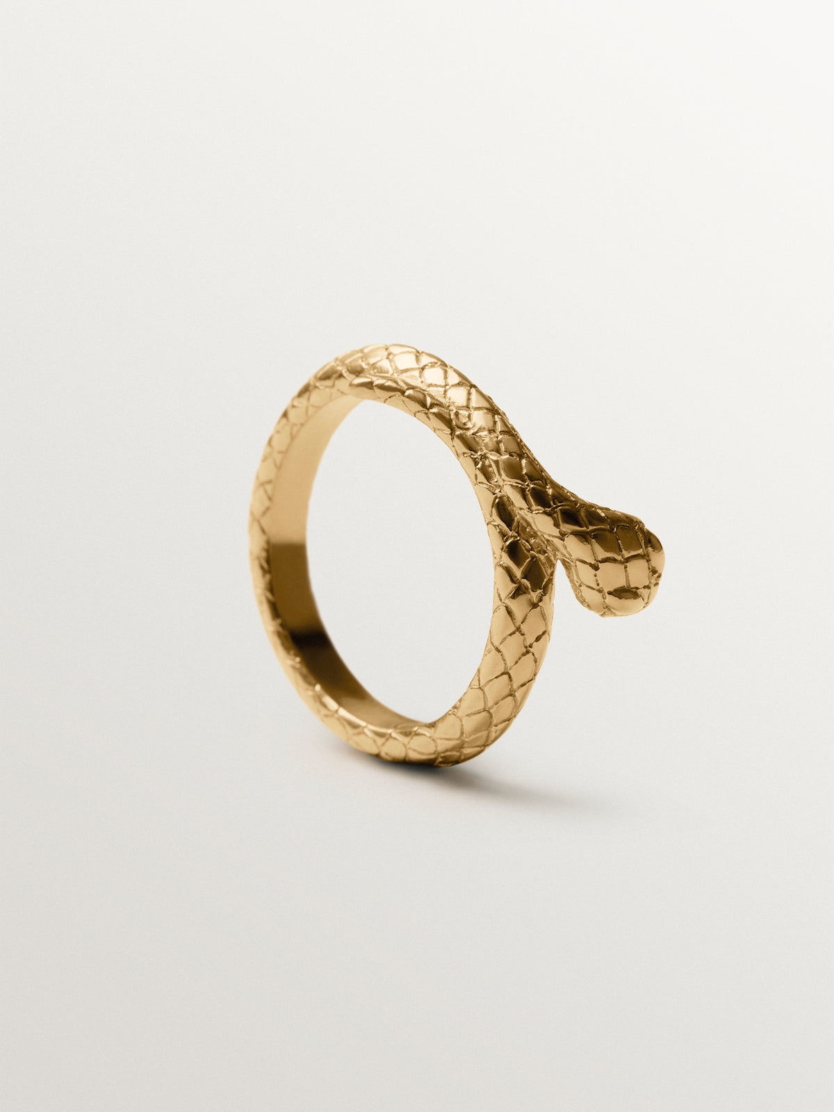 Anillo de plata 925 bañada en oro amarillo de 18K con forma de serpiente