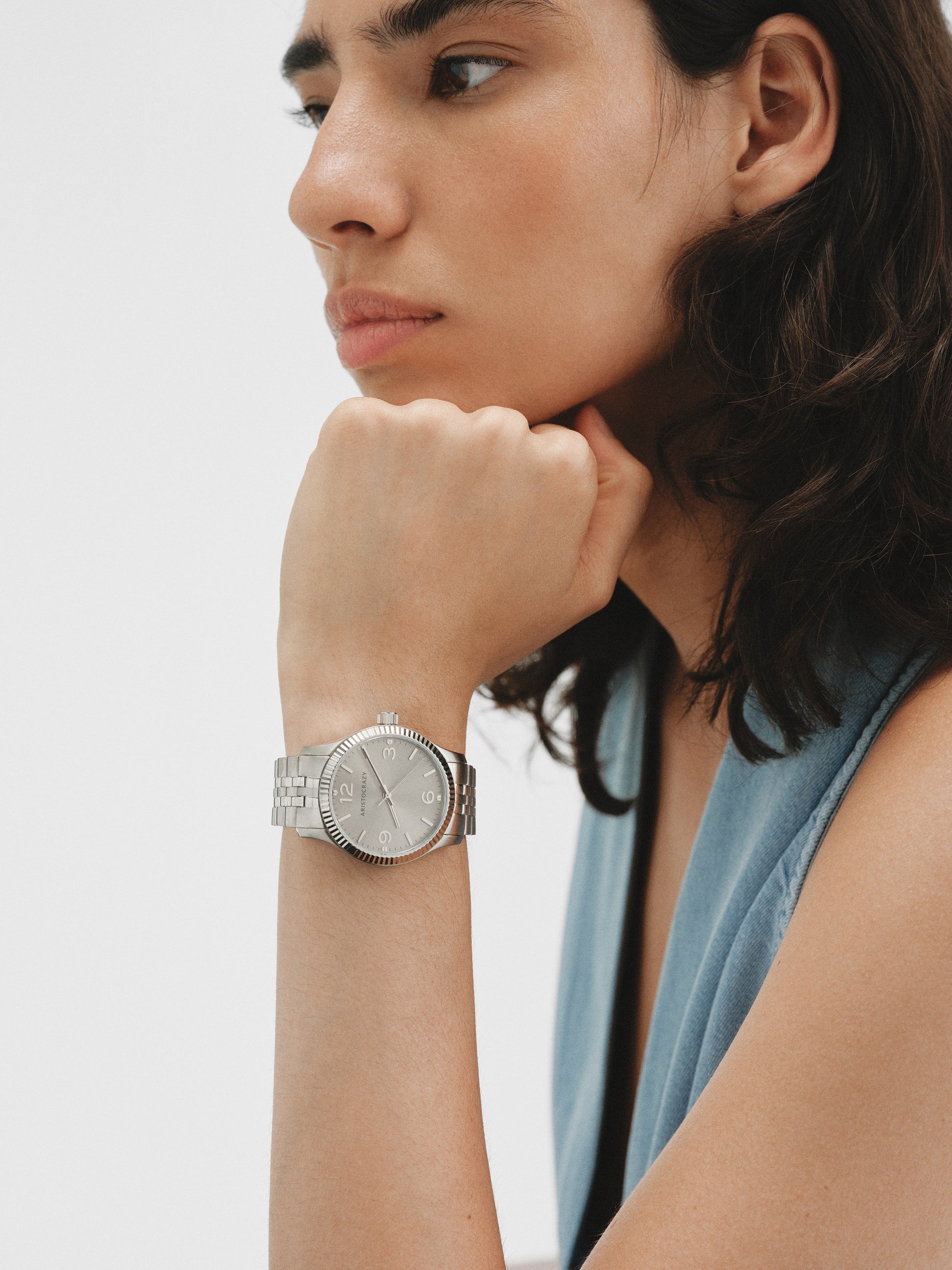 Reloj St. Barth Armis con correa de acero gris y esfera grisácea