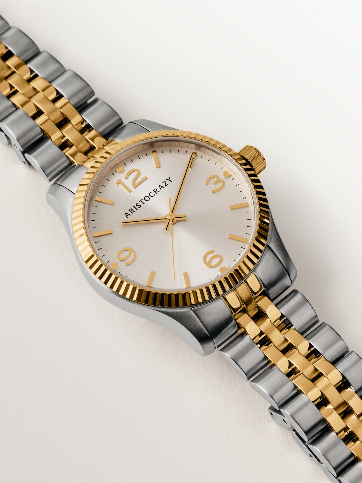 Reloj St. Barth Armis con correa bicolor de acero gris y amarillo y esfera grisácea