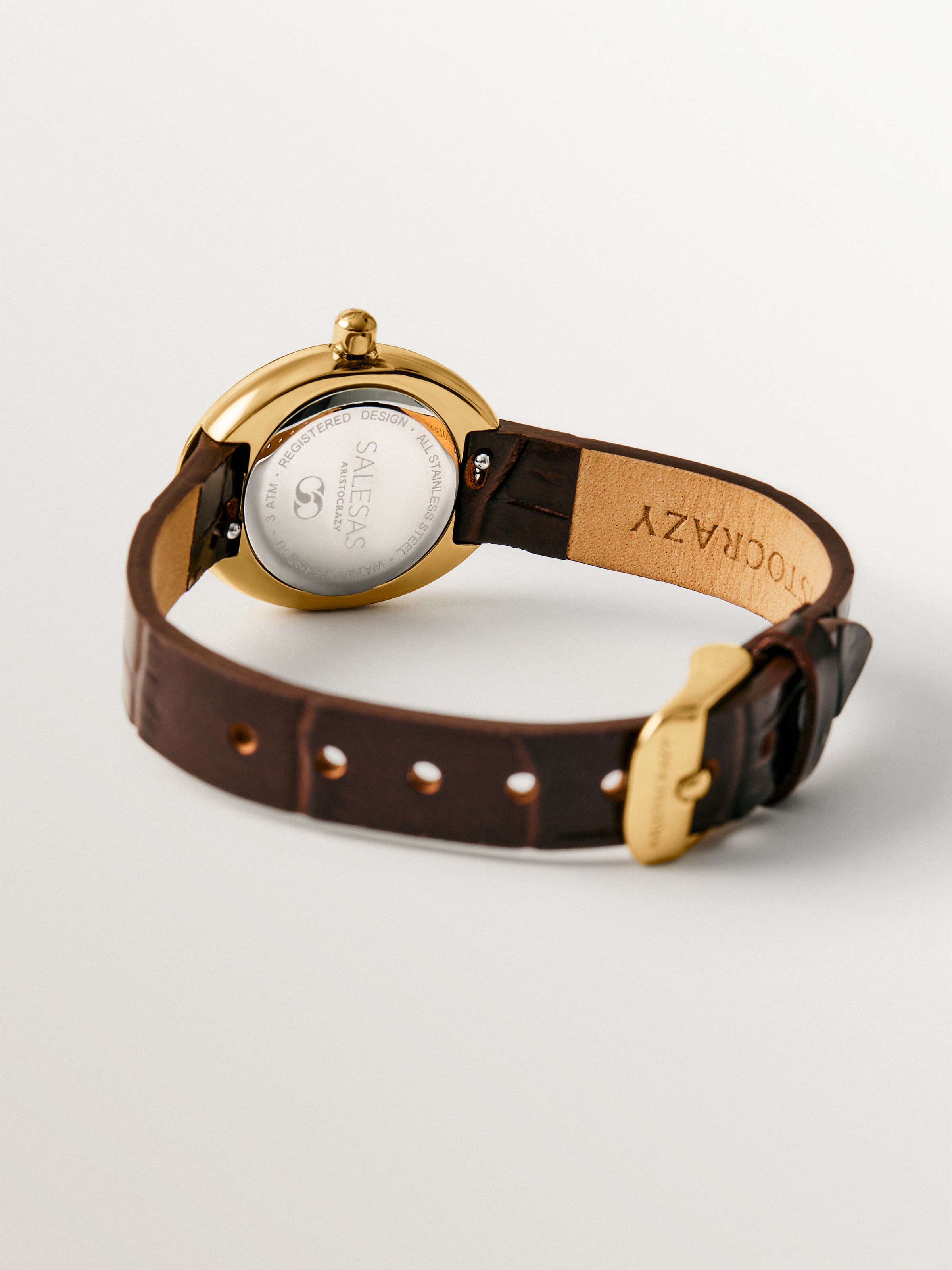 Reloj Salesas de acero con esfera blanca y correa de cuero marrón