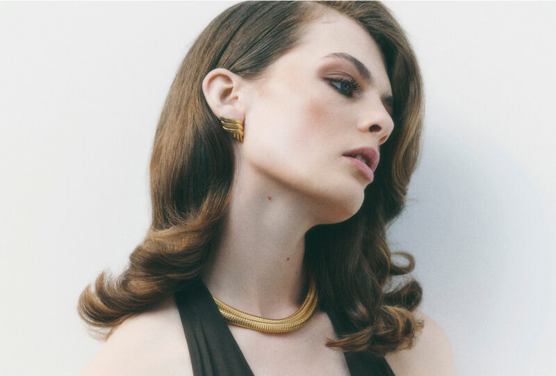 Look pendiente Old Money y collar Tubogas