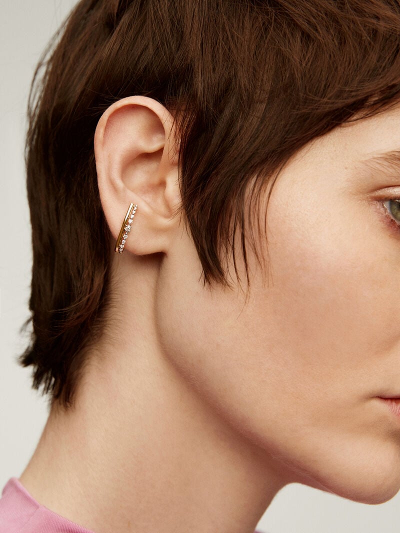 Individual left climber earring in 18K yellow and white gold with diamonds. image number 3