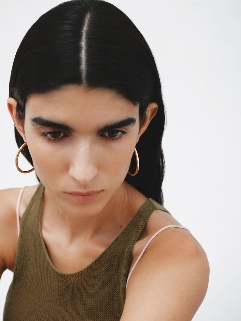 Large hoop earrings made of 925 silver, coated in 18K yellow gold. image number 3