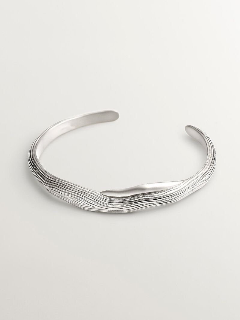 Anillo de plata 925 con relieve y forma irregular image number 2