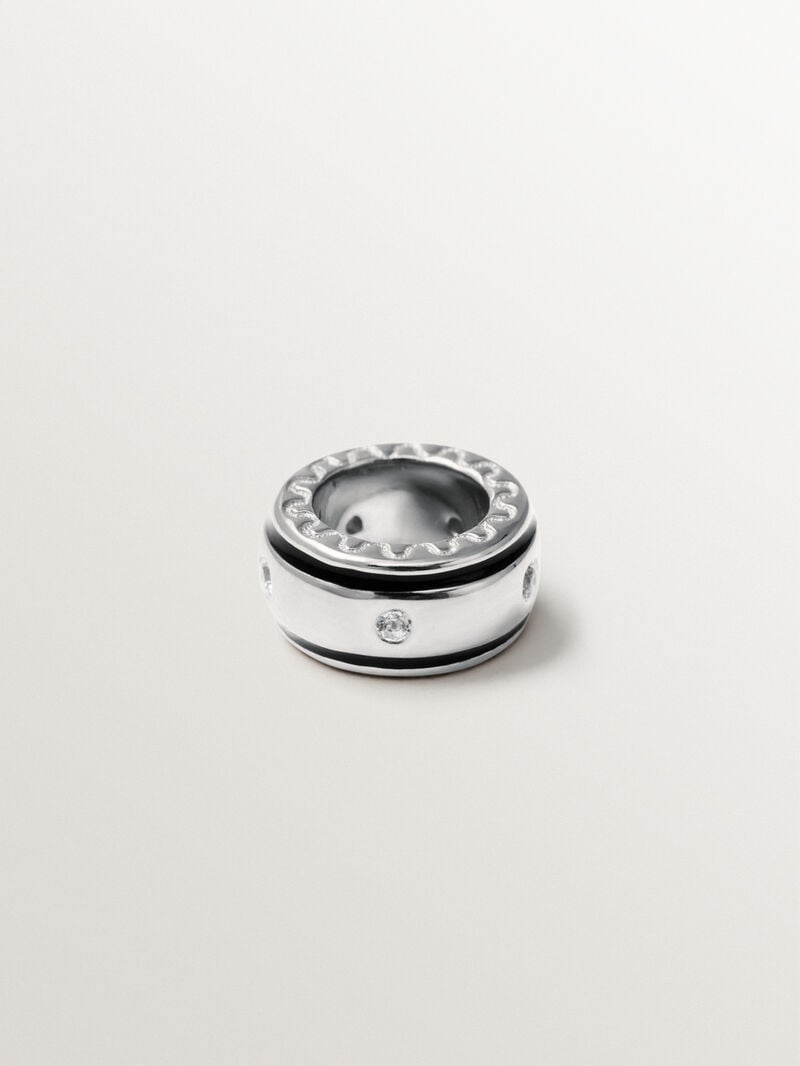 925 silver charm with white topaz and black enamel in a circular shape image number 1