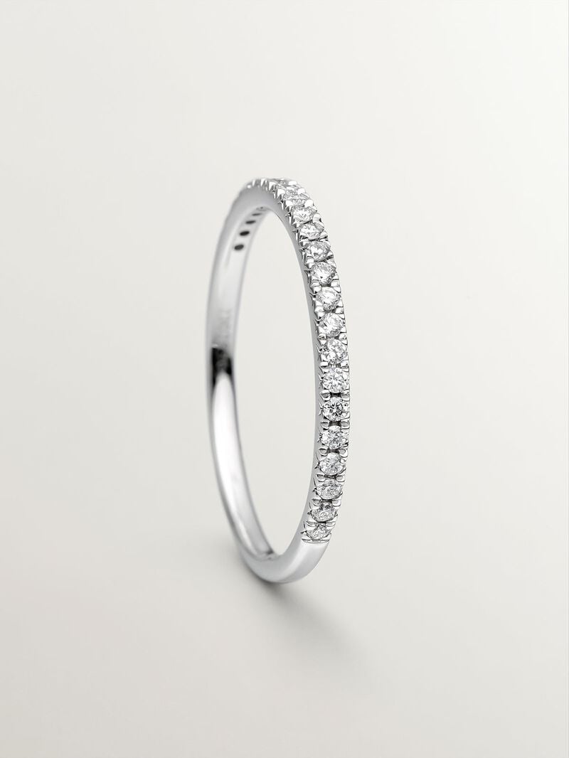 18K white gold ring with brilliant cut diamonds image number 4