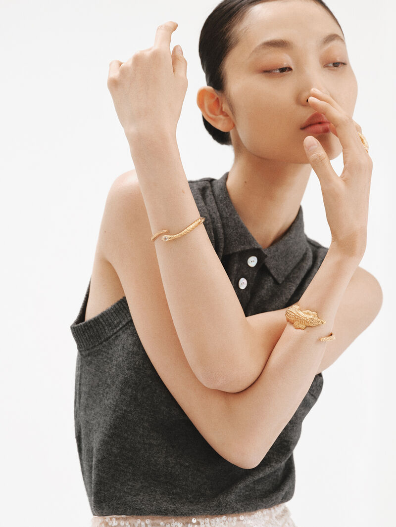 925 Silver bracelet bathed in 18K yellow gold with a crocodile shape. image number 5