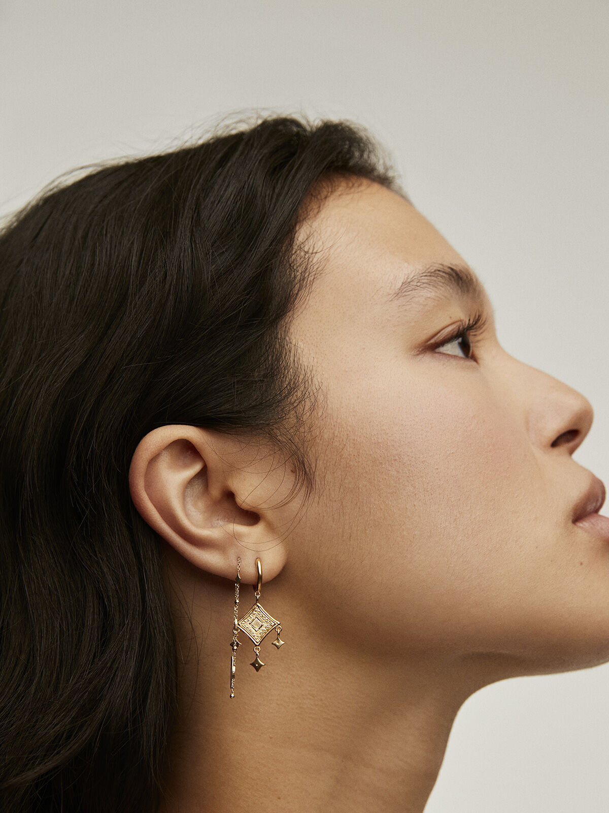 Single chain gold shop earrings