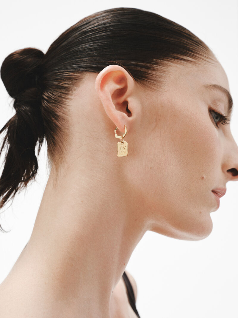 925 silver charm bathed in 18k yellow gold with number 4 image number 1
