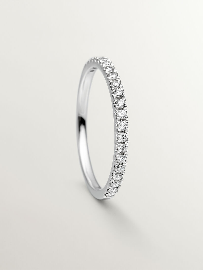 18K white gold ring with brilliant cut diamonds image number 4