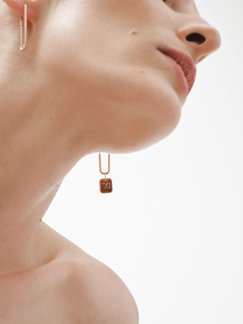 925 silver charm bathed in 18k rose gold with number 6 image number 1