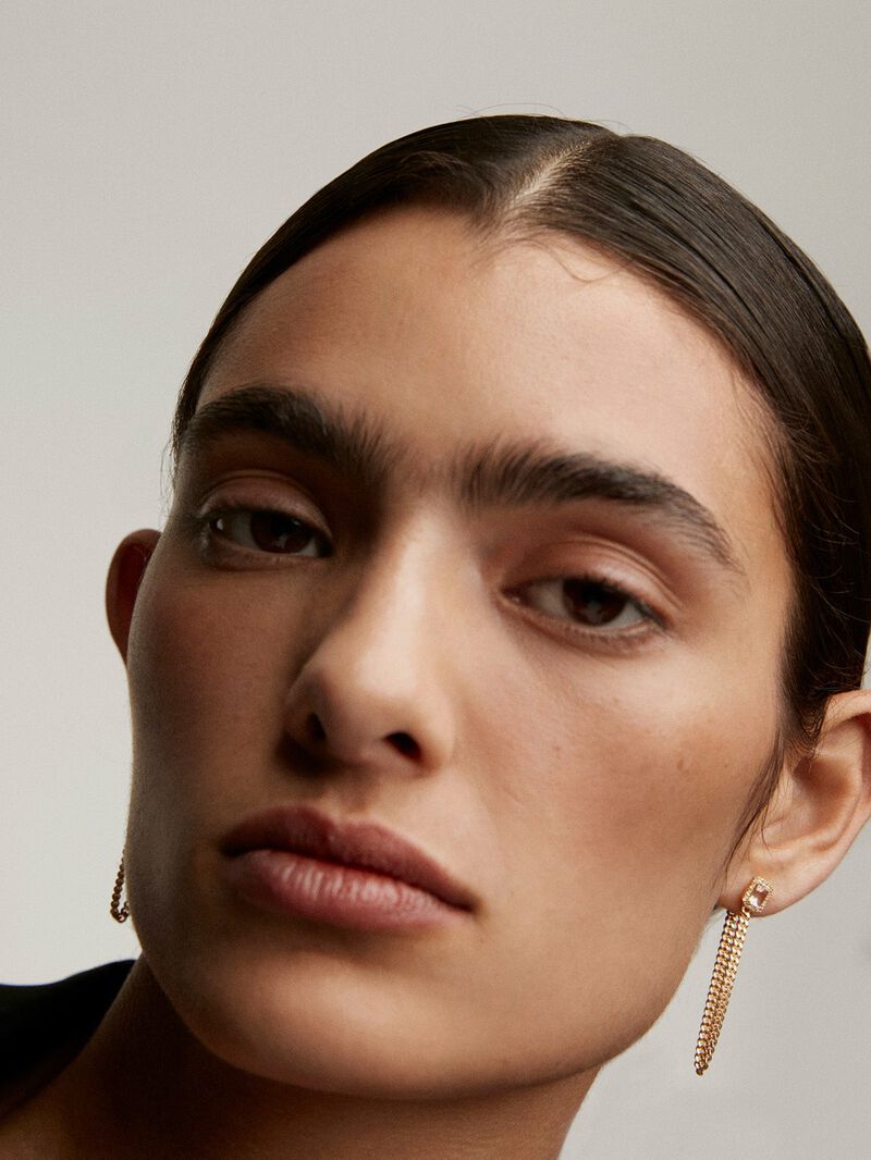 925 Silver barbed chain earrings coated in 18K yellow gold with topazes. image number 3