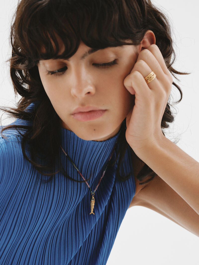 927 Silver ring bathed in 18K yellow gold with wicker texture. image number 5