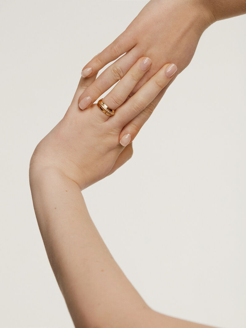 Wide 925 silver ring plated in 18K yellow gold with white topazes image number 1