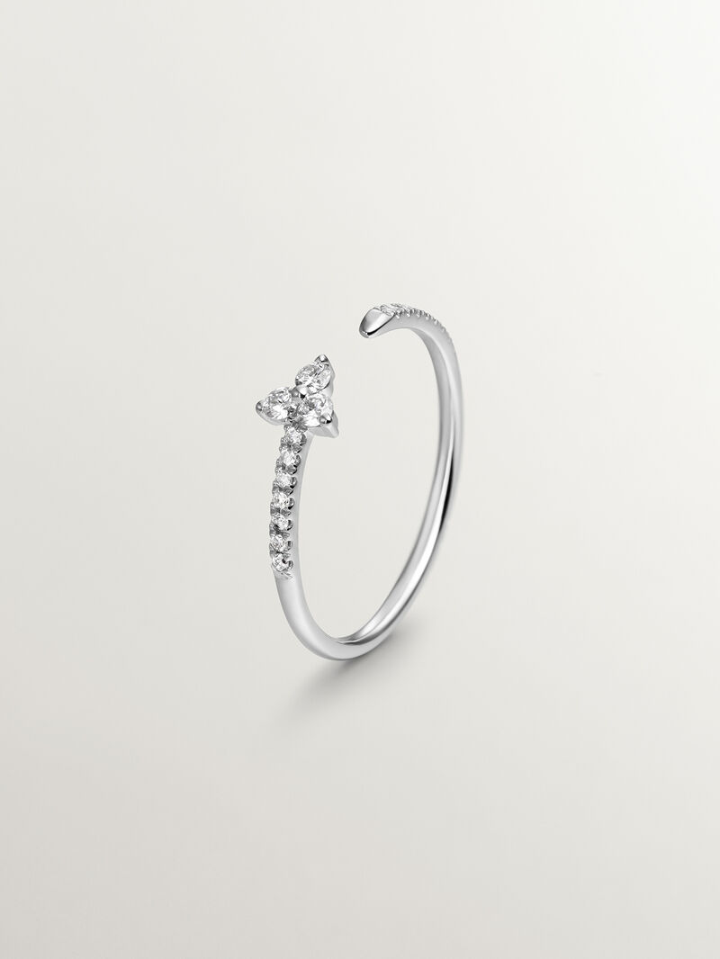 You and Me ring made of 18K white gold with diamonds and clover. image number 1