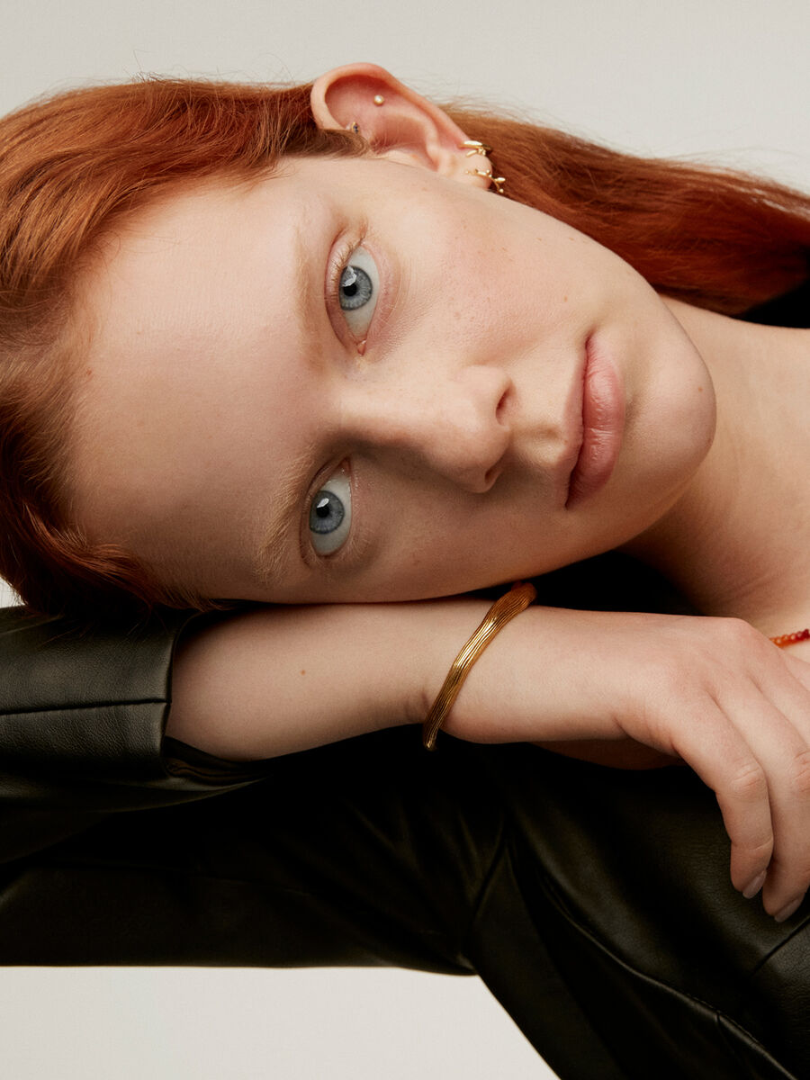 Irregular-shaped, embossed 18kt yellow gold-plated silver bracelet, J05211-02, hi-res