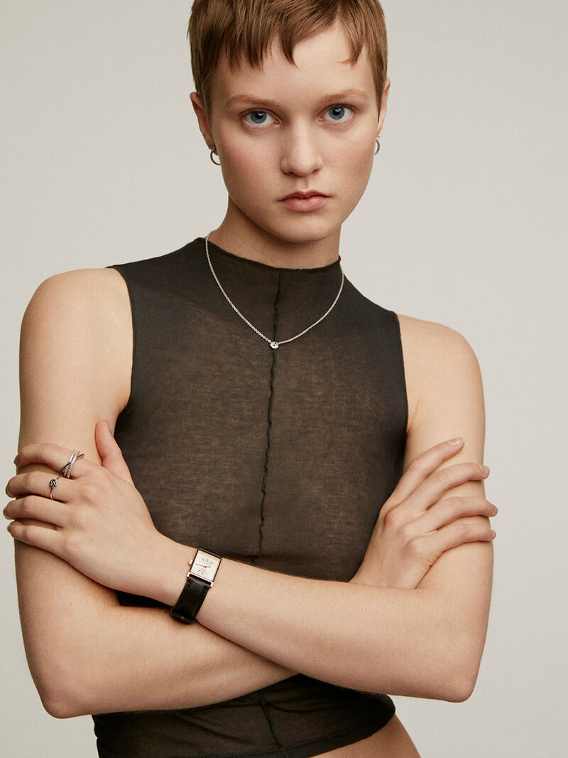 Kairós Watch with black leather strap and yellow square dial image number 4
