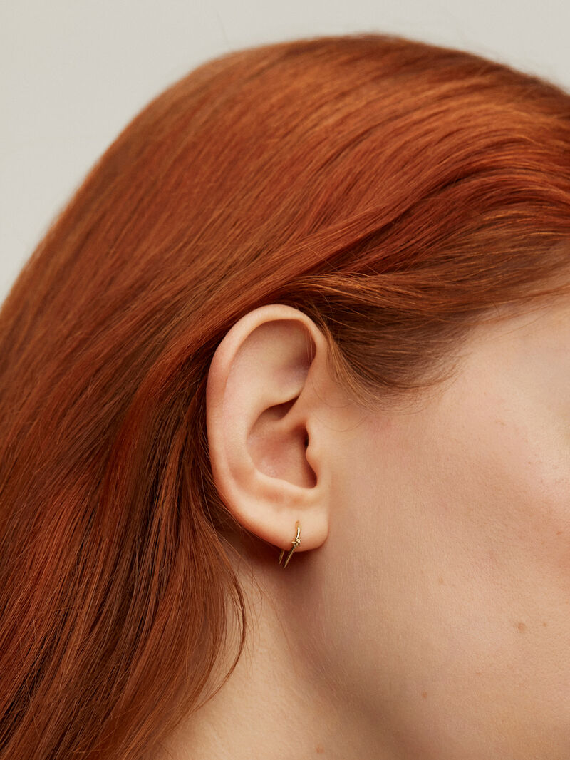 Individual open 9K yellow gold earring with star image number 3