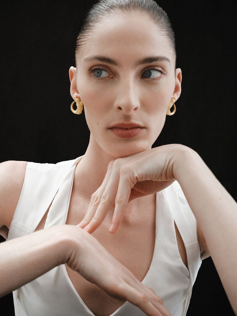 925 silver earrings in 18K yellow gold shaped like crocodile image number 5