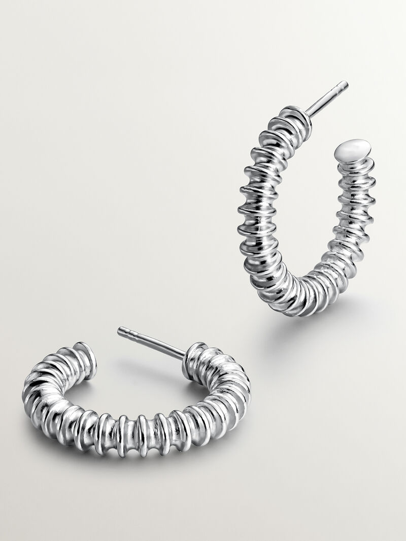 Medium size 925 silver hoop earrings with embossed finish. image number 2