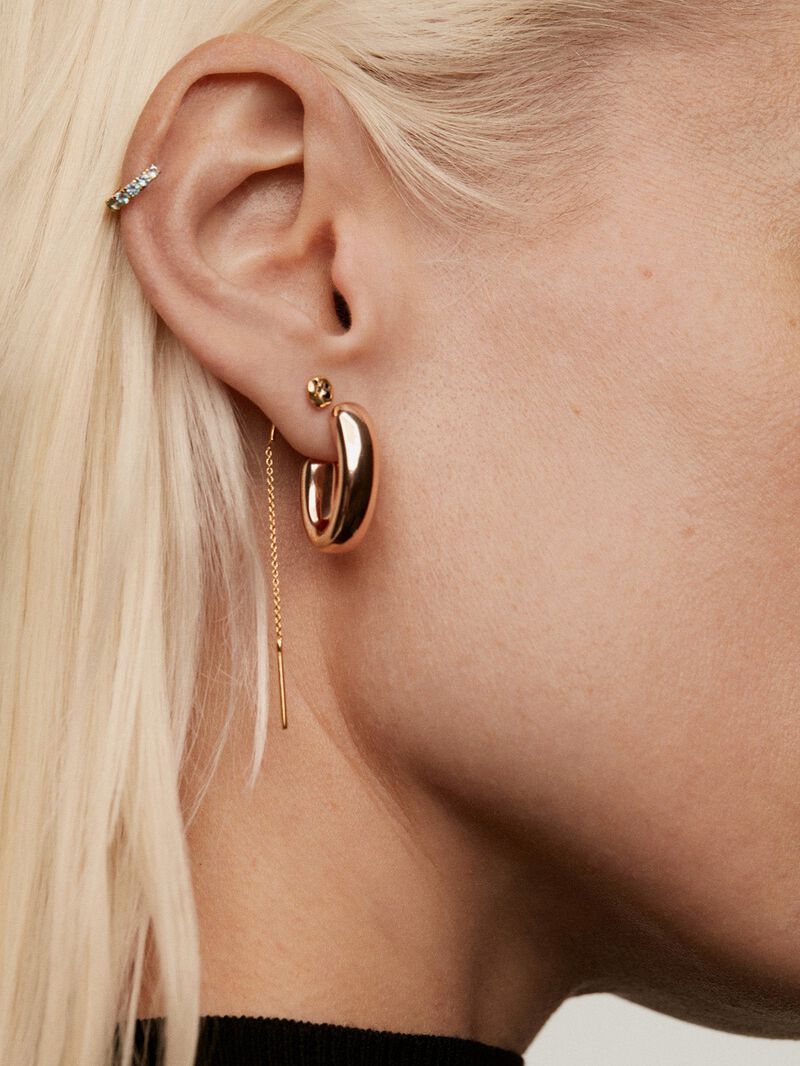 Individual 925 silver earring bathed in 18K yellow gold with white and blue sapphires. image number 5