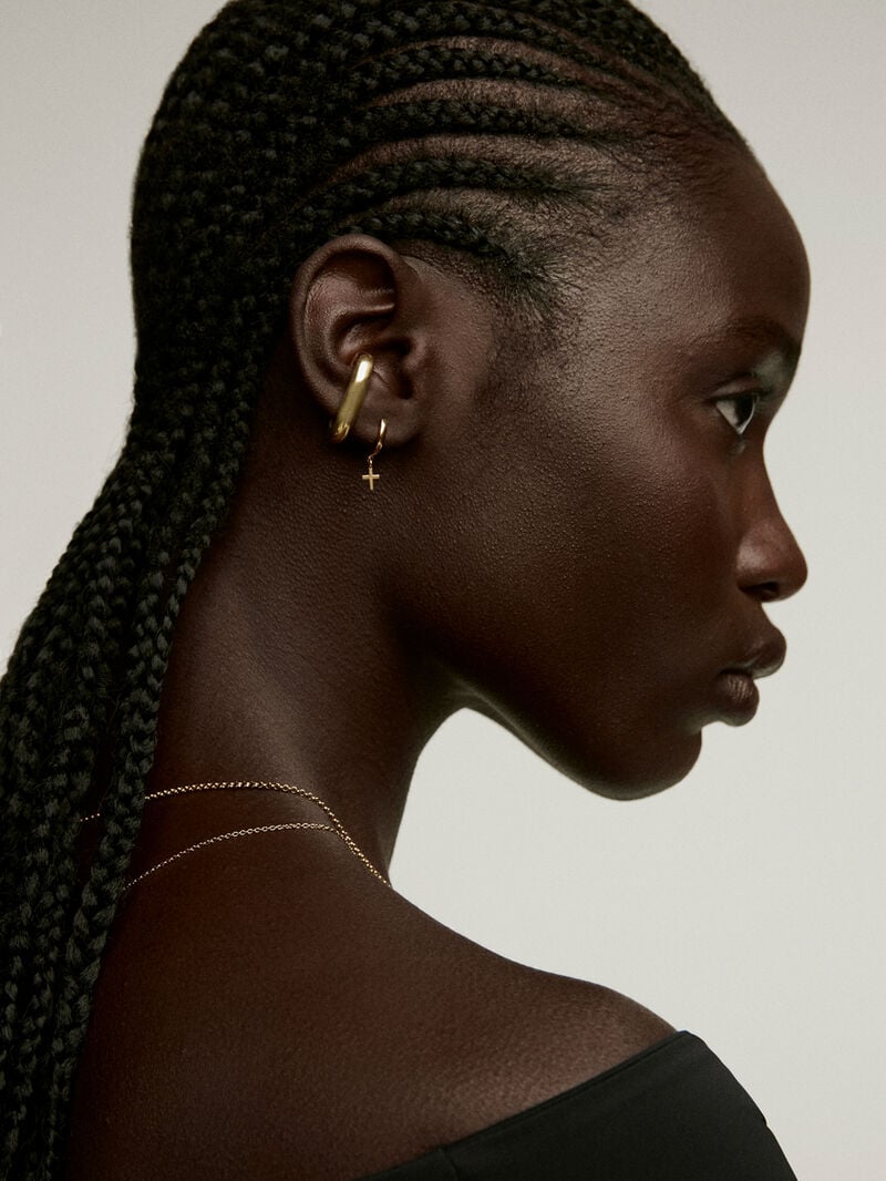 Small hoop earrings made of 925 silver, bathed in 18K yellow gold, with a cross. image number 3