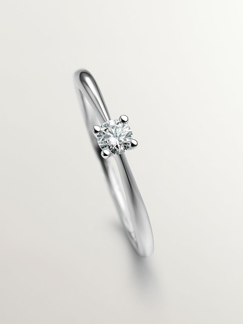 18K white gold solitaire ring with 0.15ct diamond image number 3