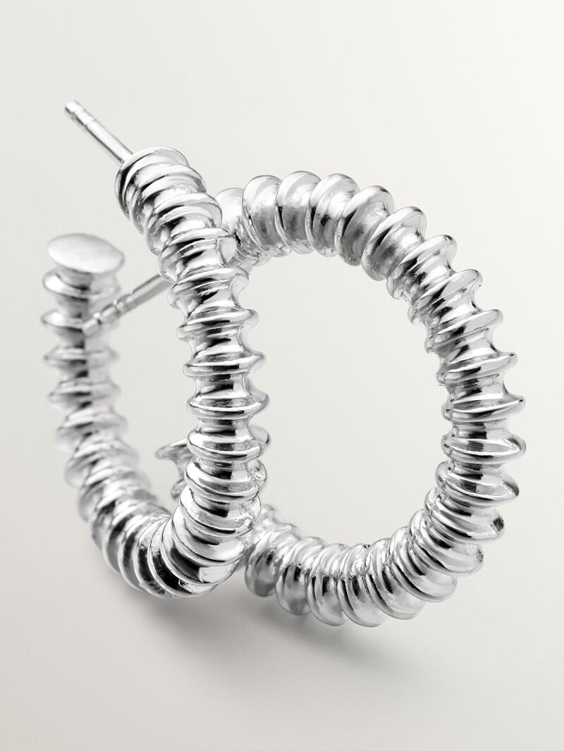 Medium size 925 silver hoop earrings with embossed finish. image number 4
