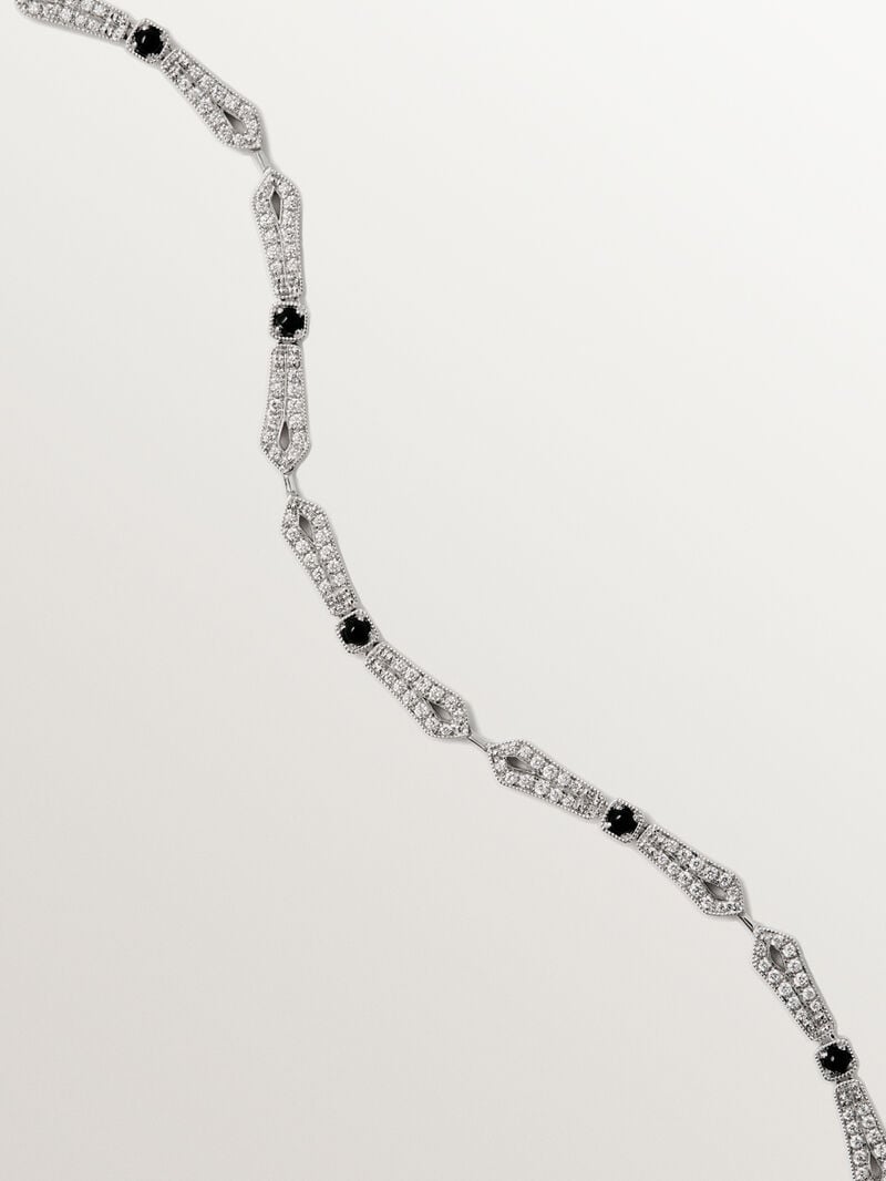 18K white gold pendant with black onyx and brilliant cut diamonds image number 2