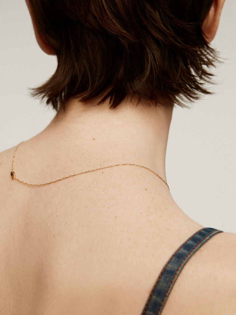 Fine Figaro link chain in 9K yellow gold image number 3