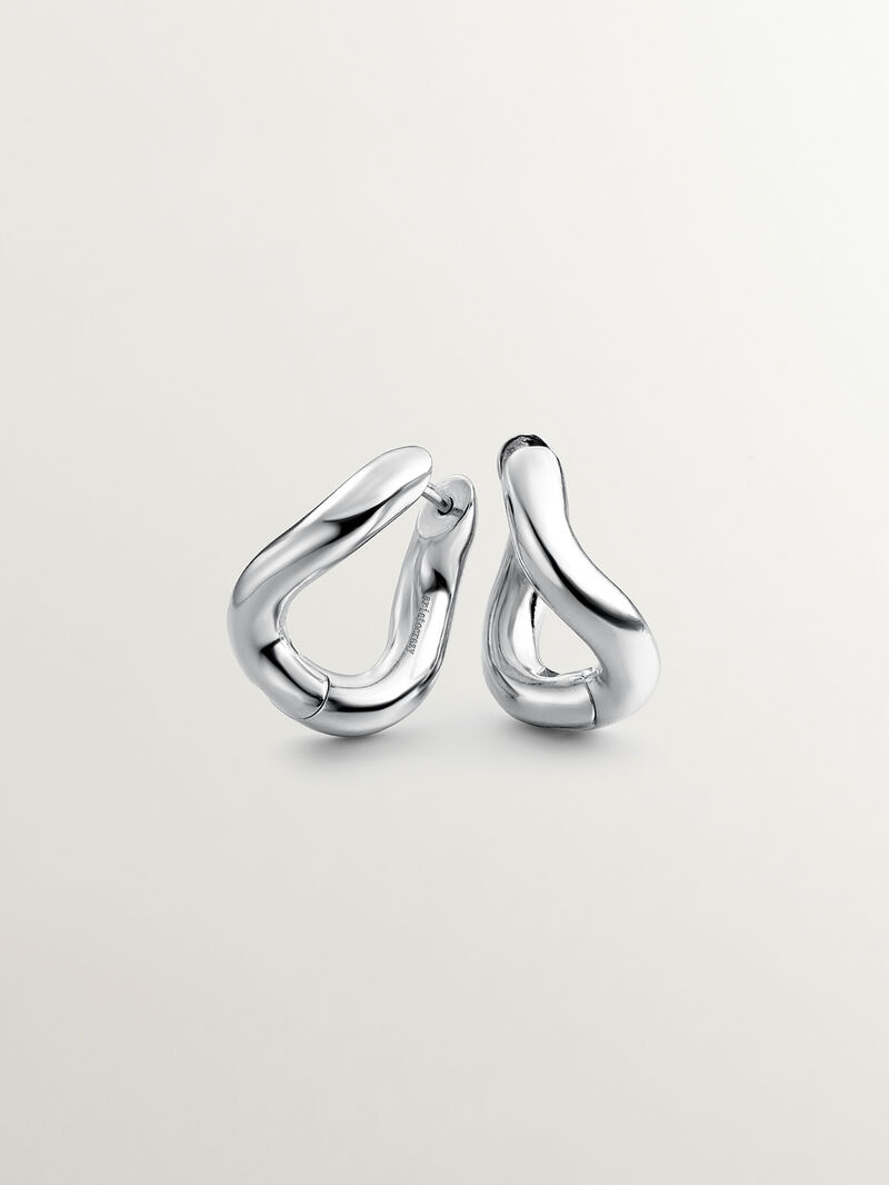 Medium thick 925 silver hoop earrings with a wavy shape. image number 4
