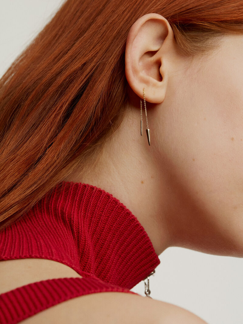 Individual 9K yellow gold earring with chain and spike. image number 3