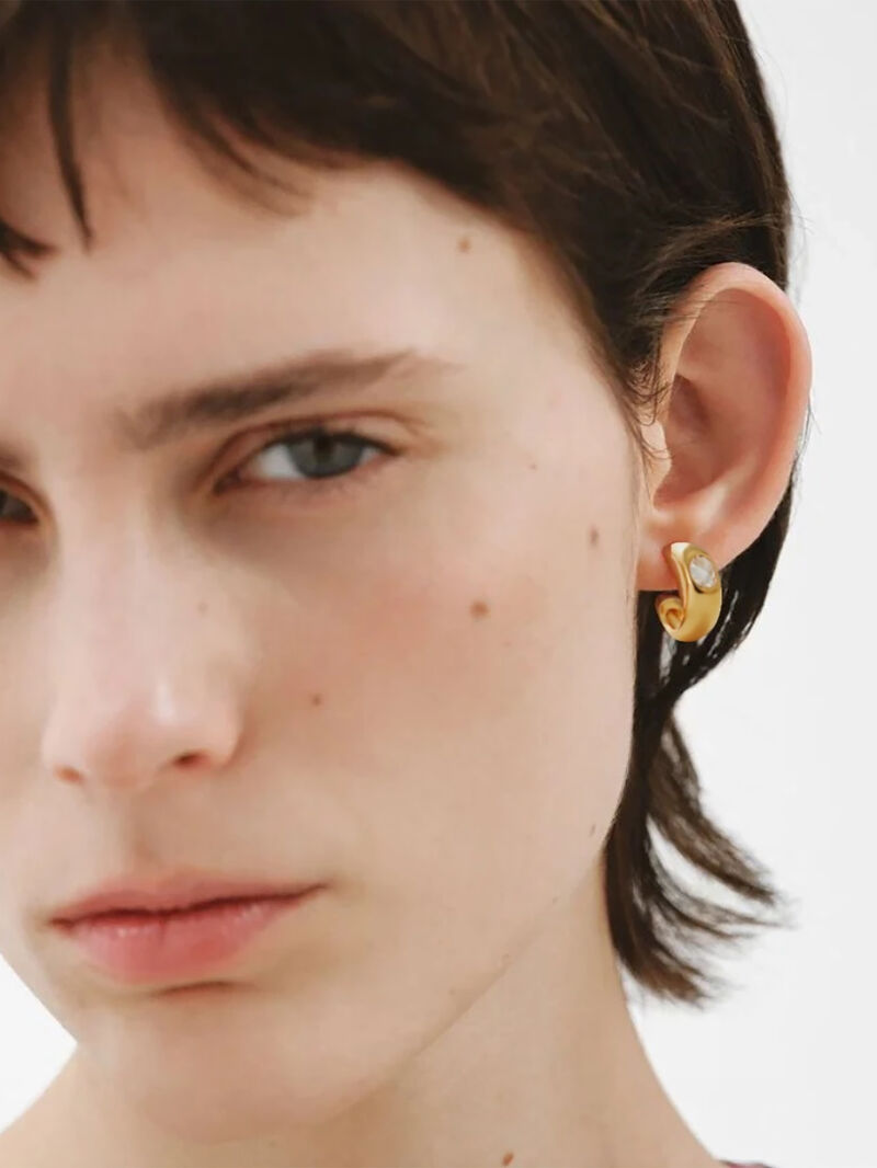 Pendientes de aro de plata 925 bañada en oro amarillo de 18K con 2 topacios blancos image number 1