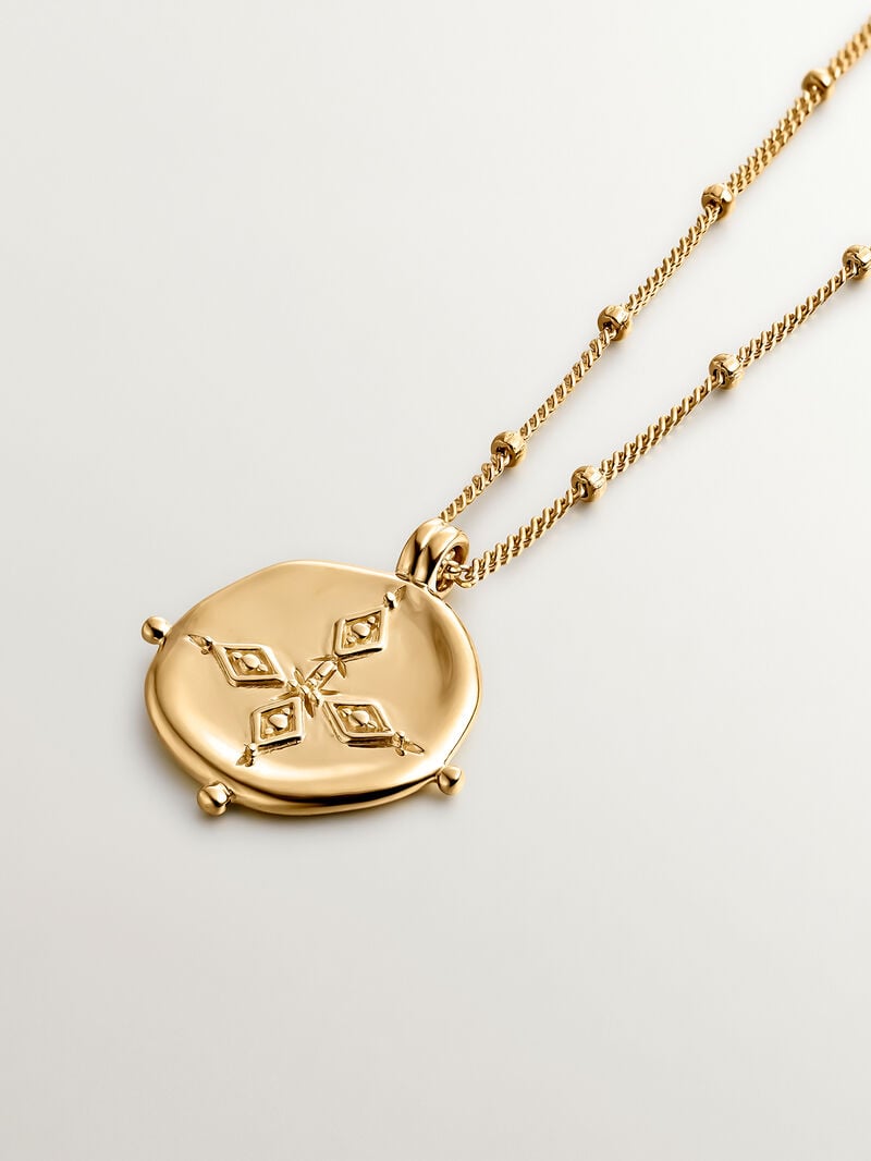 925 Silver pendant bathed in 18K yellow gold with an antique style medallion image number 2