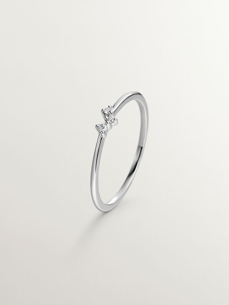 9K White gold trilogy ring with diamonds image number 0