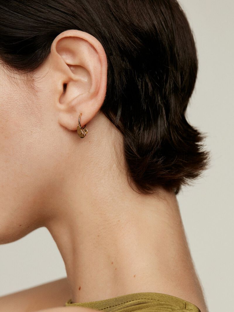 Individual 9K yellow gold earring with hanging spheres. image number 3