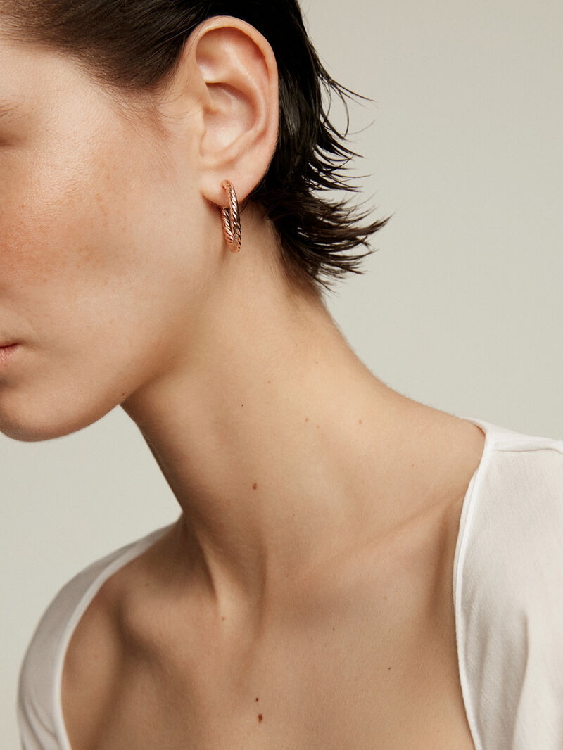 Large hoop earrings made of 925 silver dipped in 18K rose gold with galloned texture image number 3