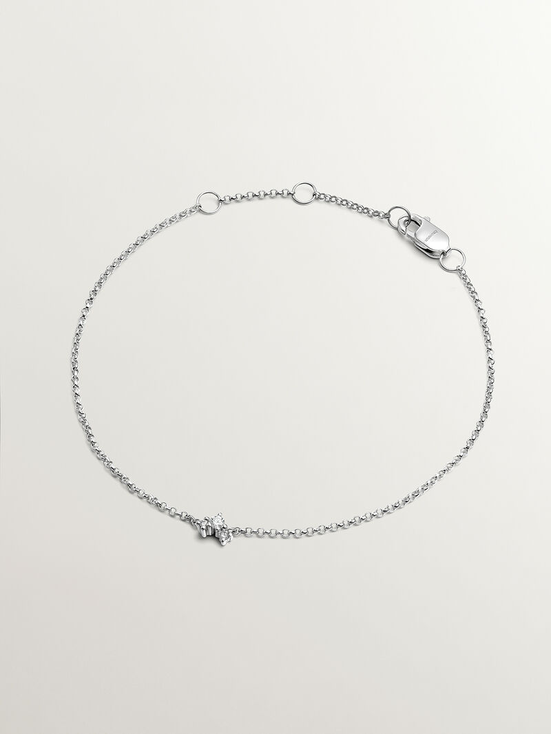 9K White Gold Rolo Link Bracelet with 3 Diamonds image number 0