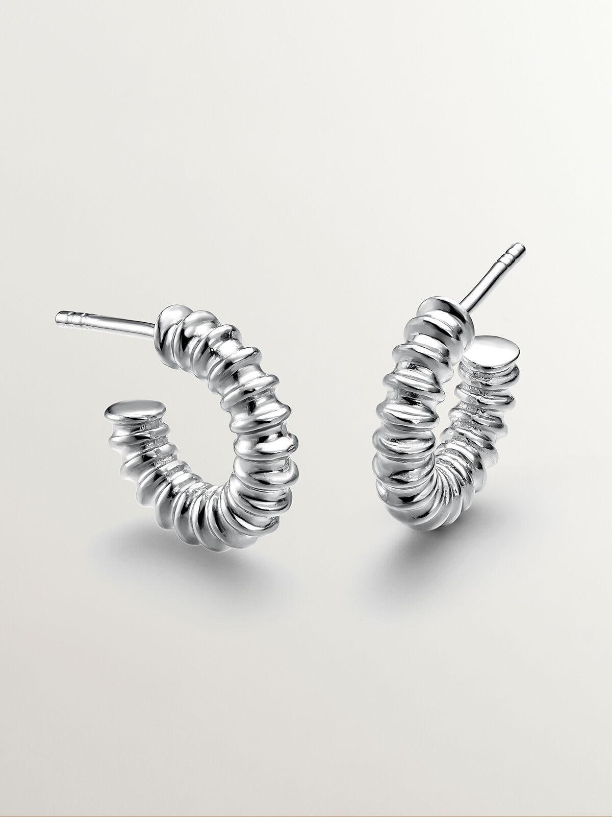 Small 925 silver hoop earrings with embossed finish Aristocrazy