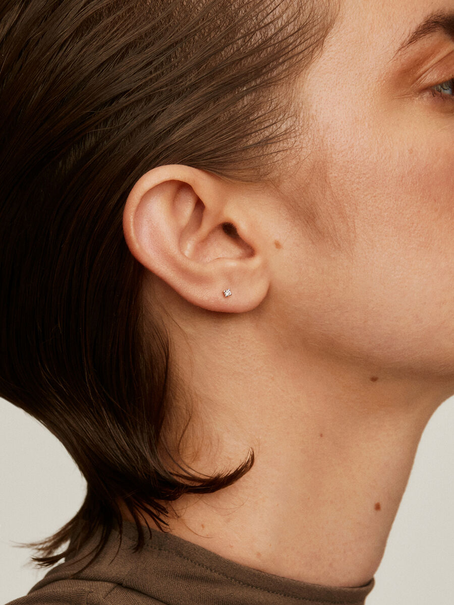 Boucle d’oreilles à l’unité en or blanc 18 K avec des mini diamants de 0,03 carat, J00887-01-03-H, hi-res