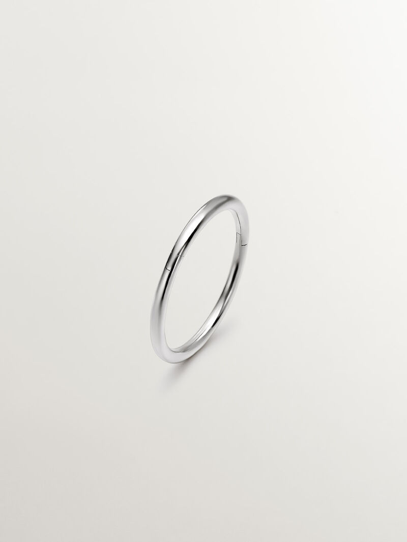 Individual small hoop earring made of 9K white gold. image number 0